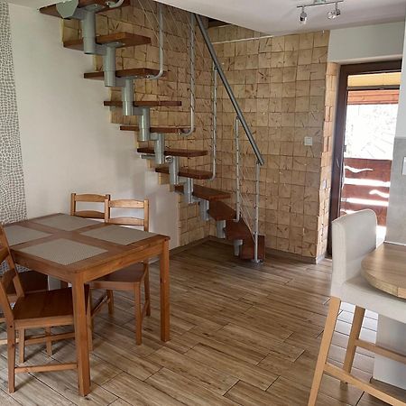Apartamenty Kadlubek วีสวา ภายนอก รูปภาพ